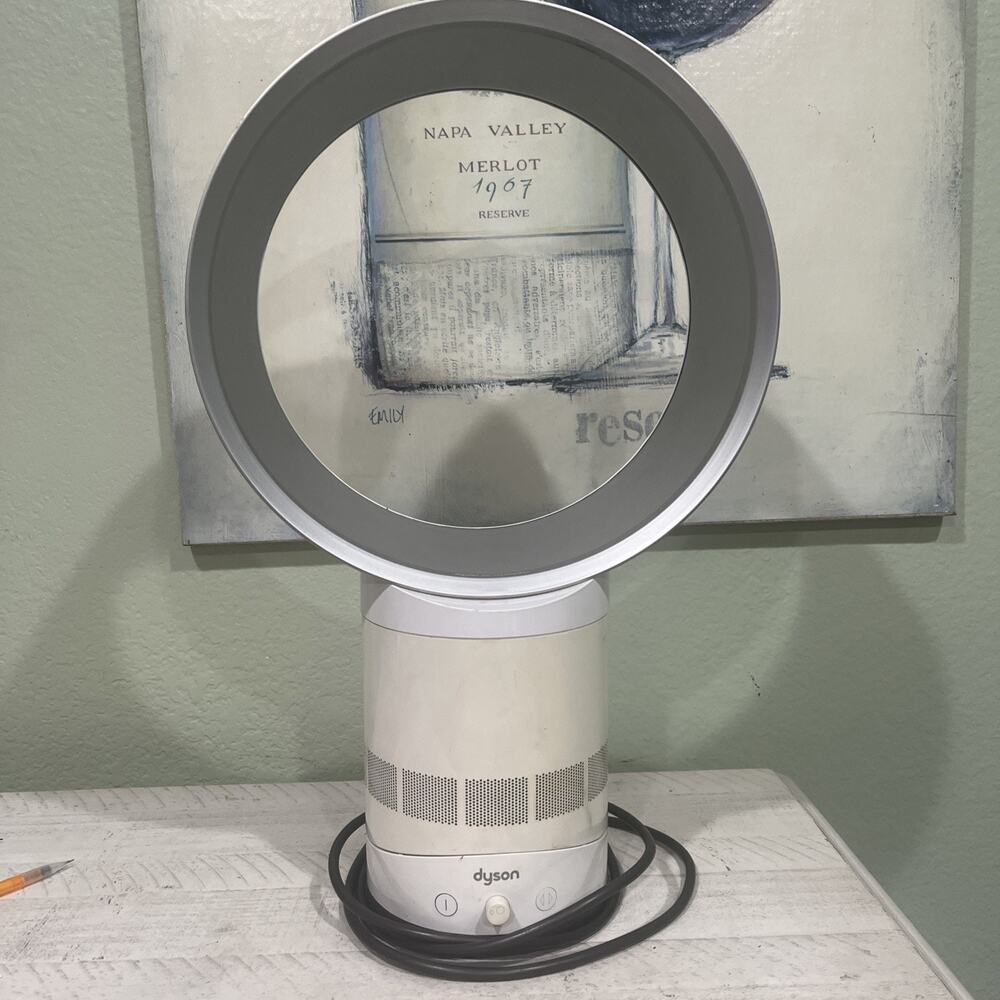 Dyson AM01 Air Multiplier 10" Bladeless Table Fan White Silver Tested